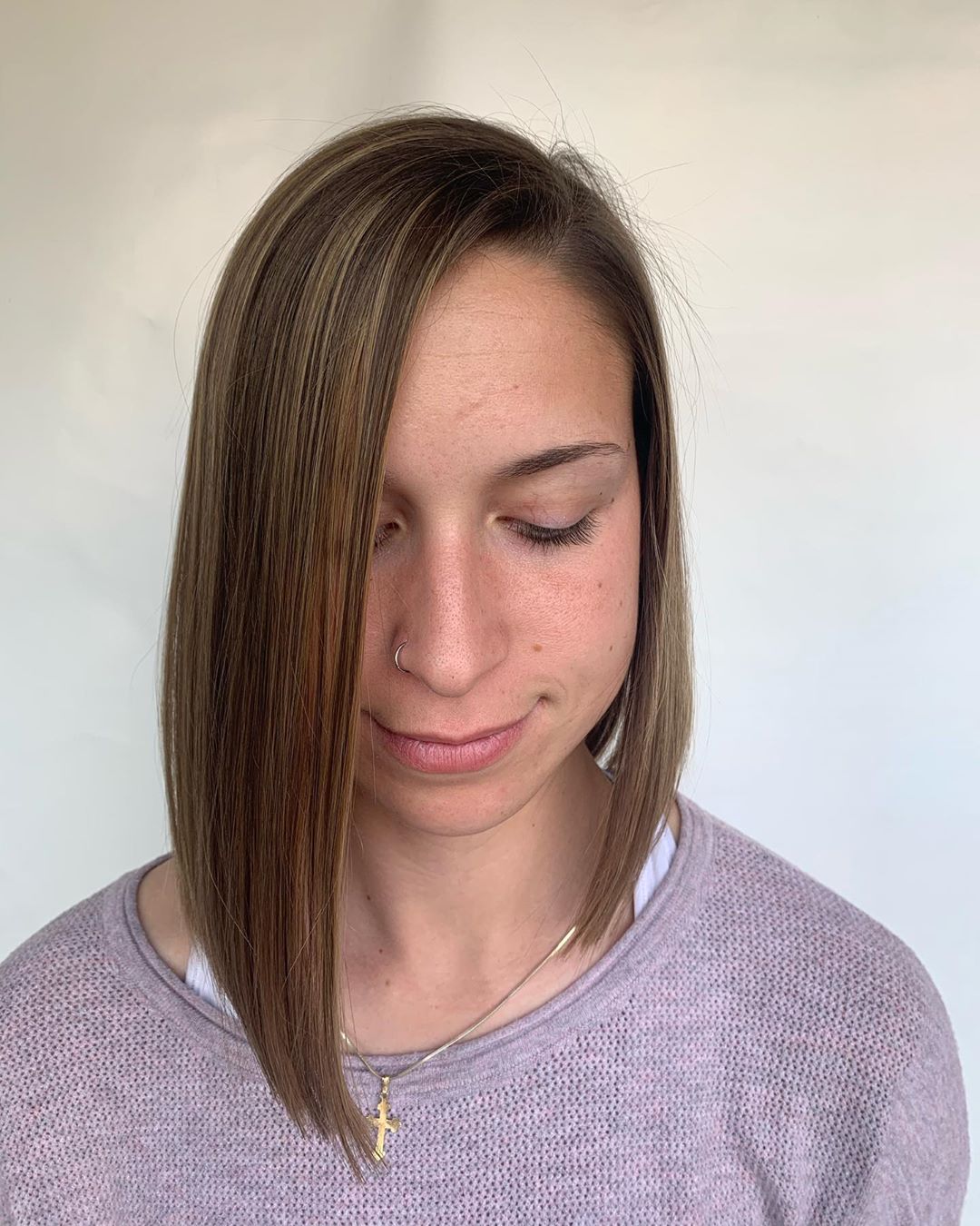 asymmetrical blunt lob haircut