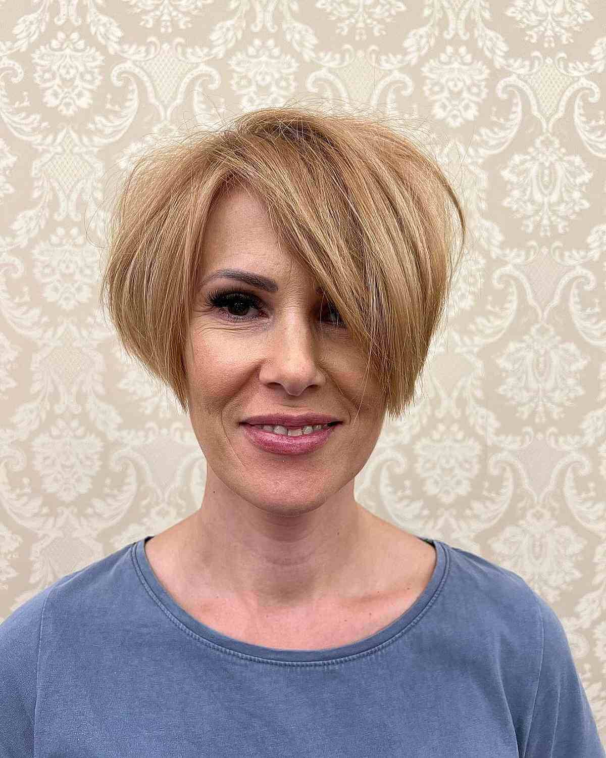 Ear-Length Straight Messy Bob with Long Bangs