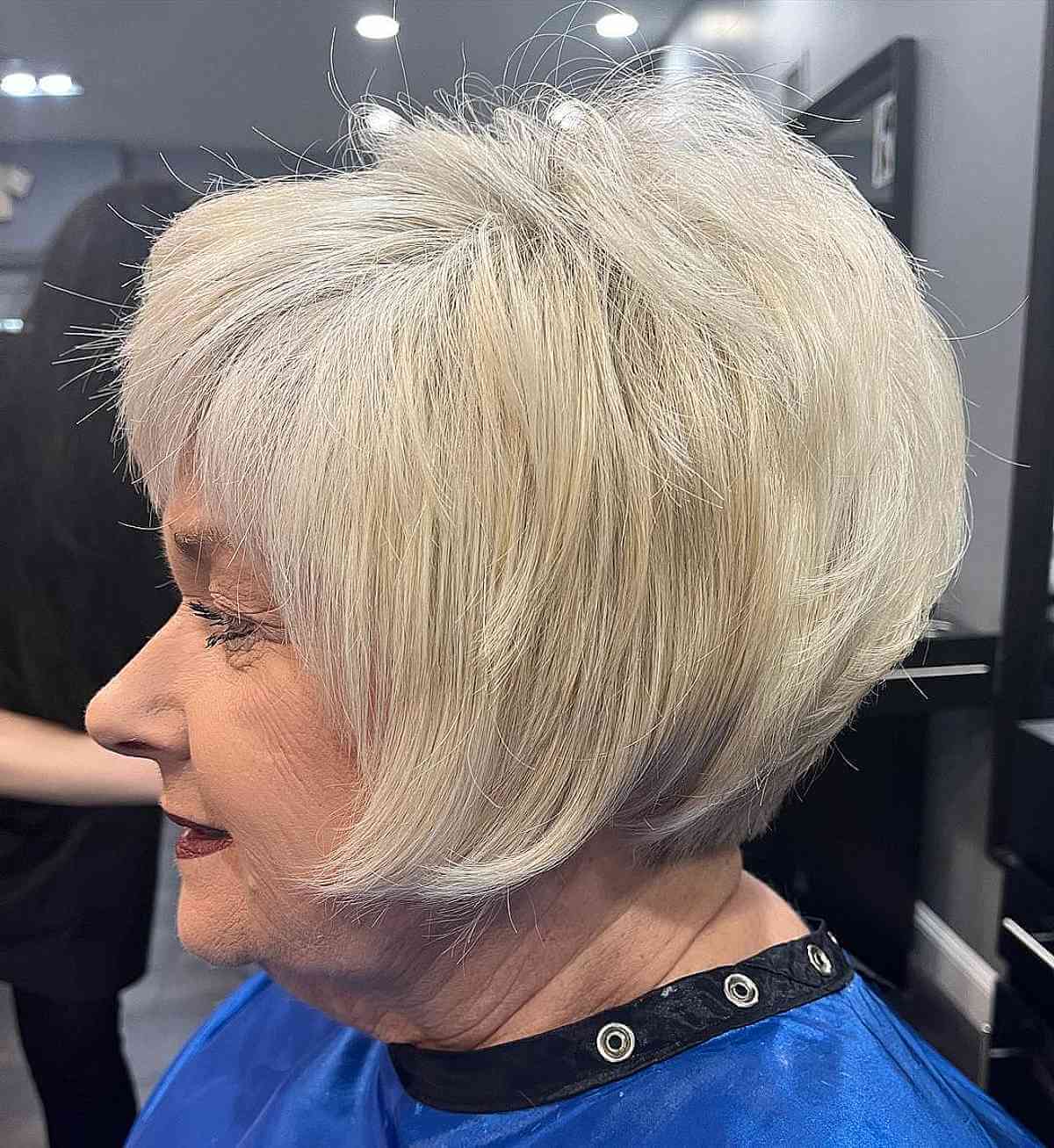 Graduated Feathered Cut for Ear-Length Fine Hair