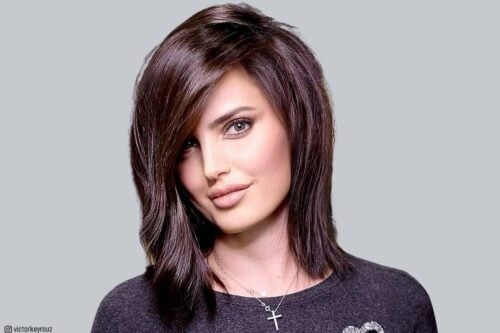 Medium hair layered side bangs