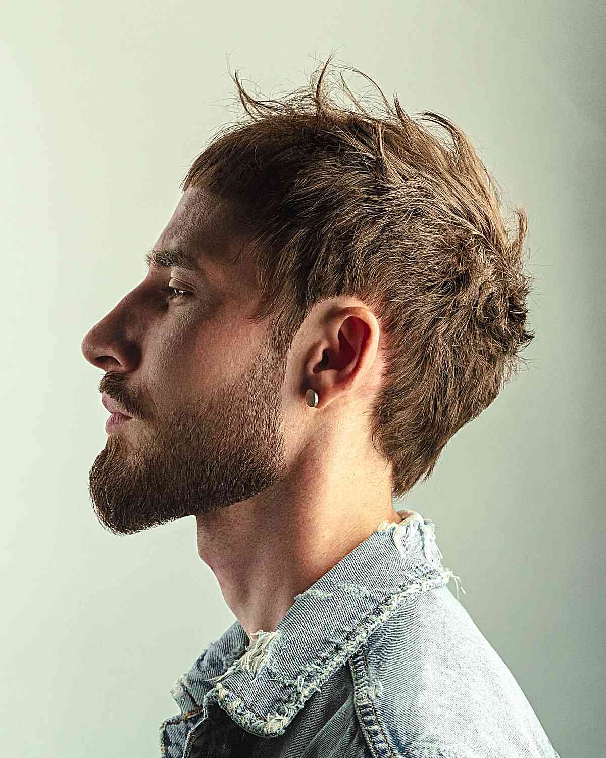 Mens Short Messy Cut with a Beard