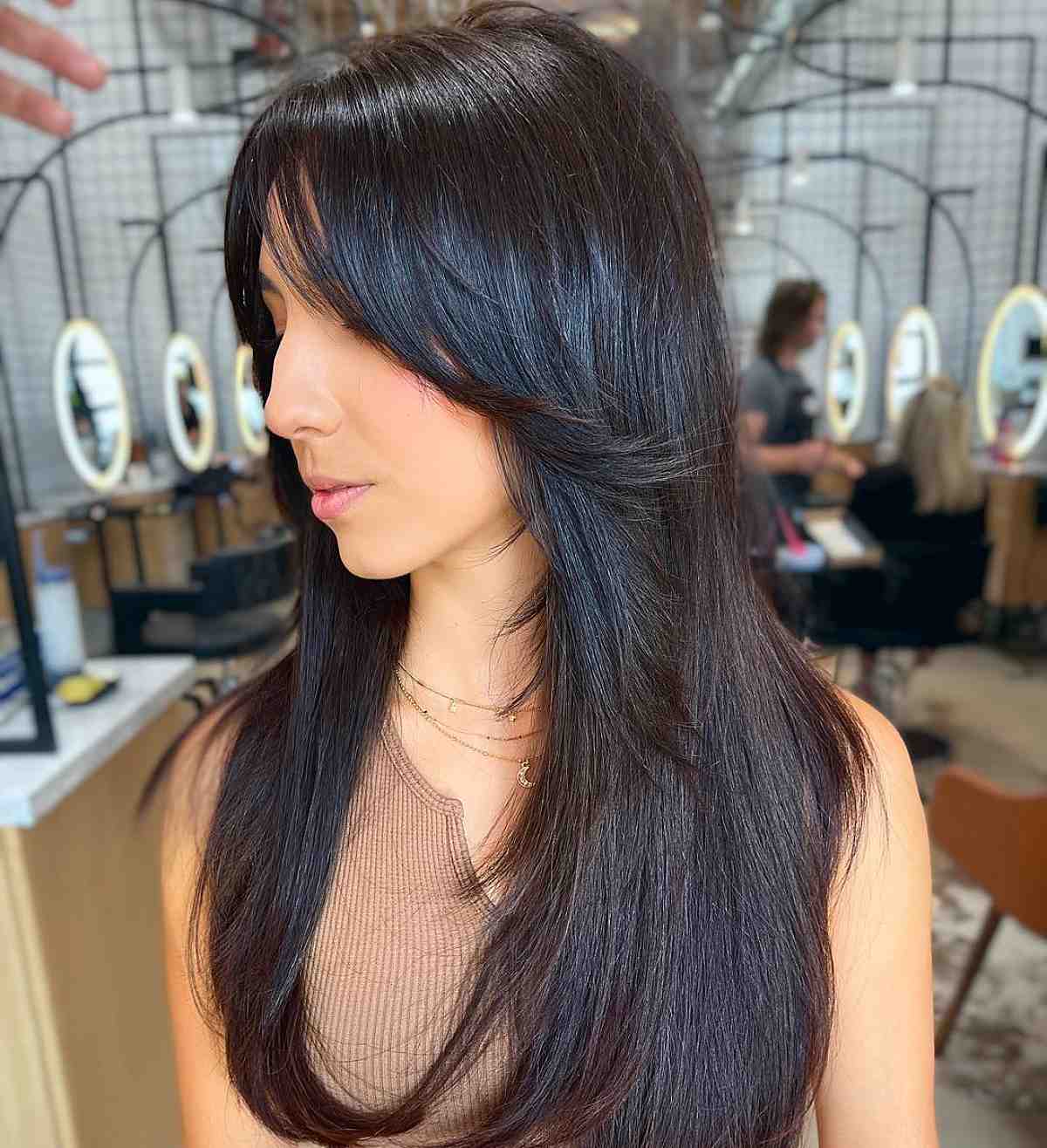 31 Modern Feather Cut Hair Ideas Women Are Getting