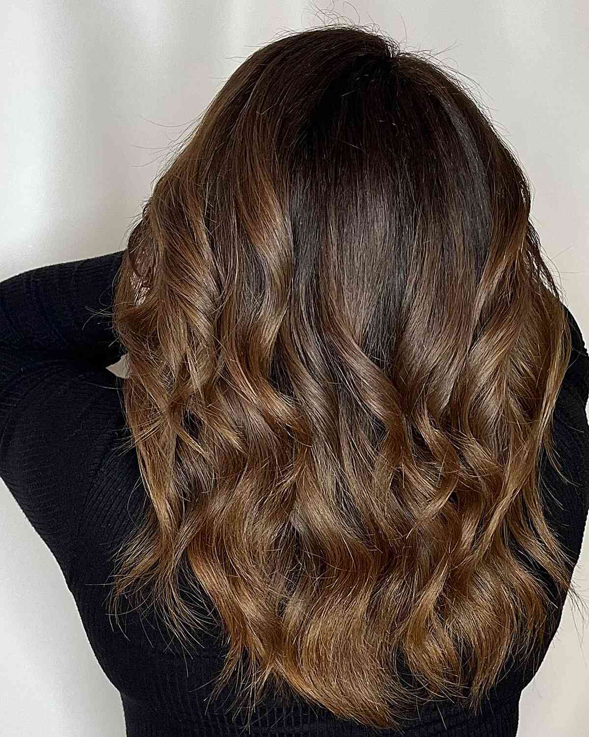 Multi-Dimensional Dark to Light Brown Ombre