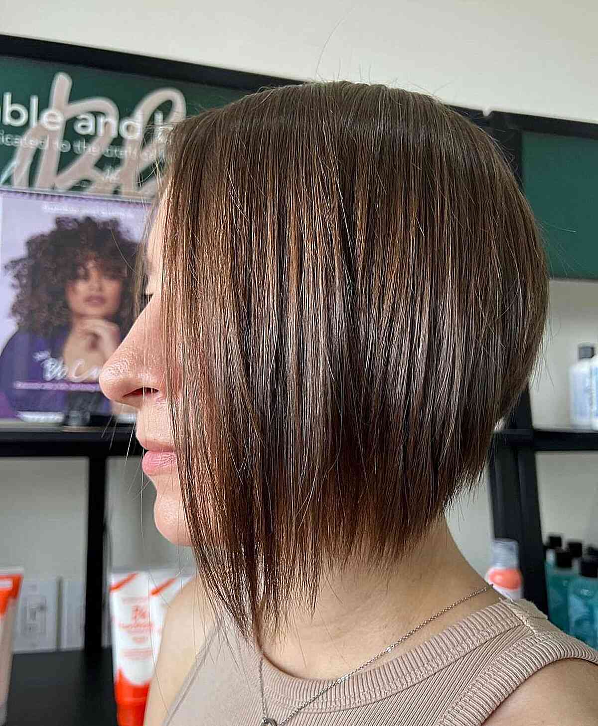 Stunning razored bob for women with thinning hair